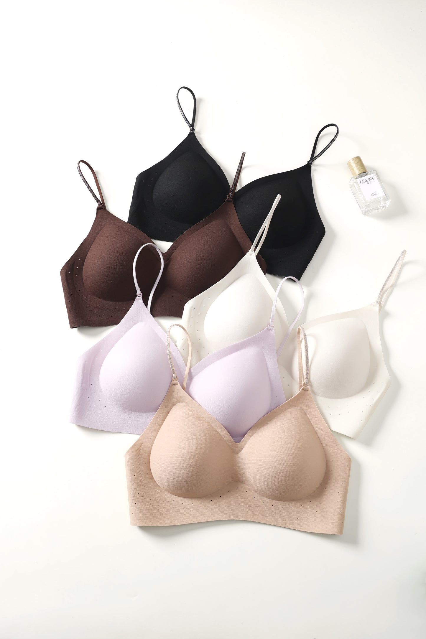 VÉLORA SilkTouch Seamless Wireless Bra | Lightweight Invisible Comfort