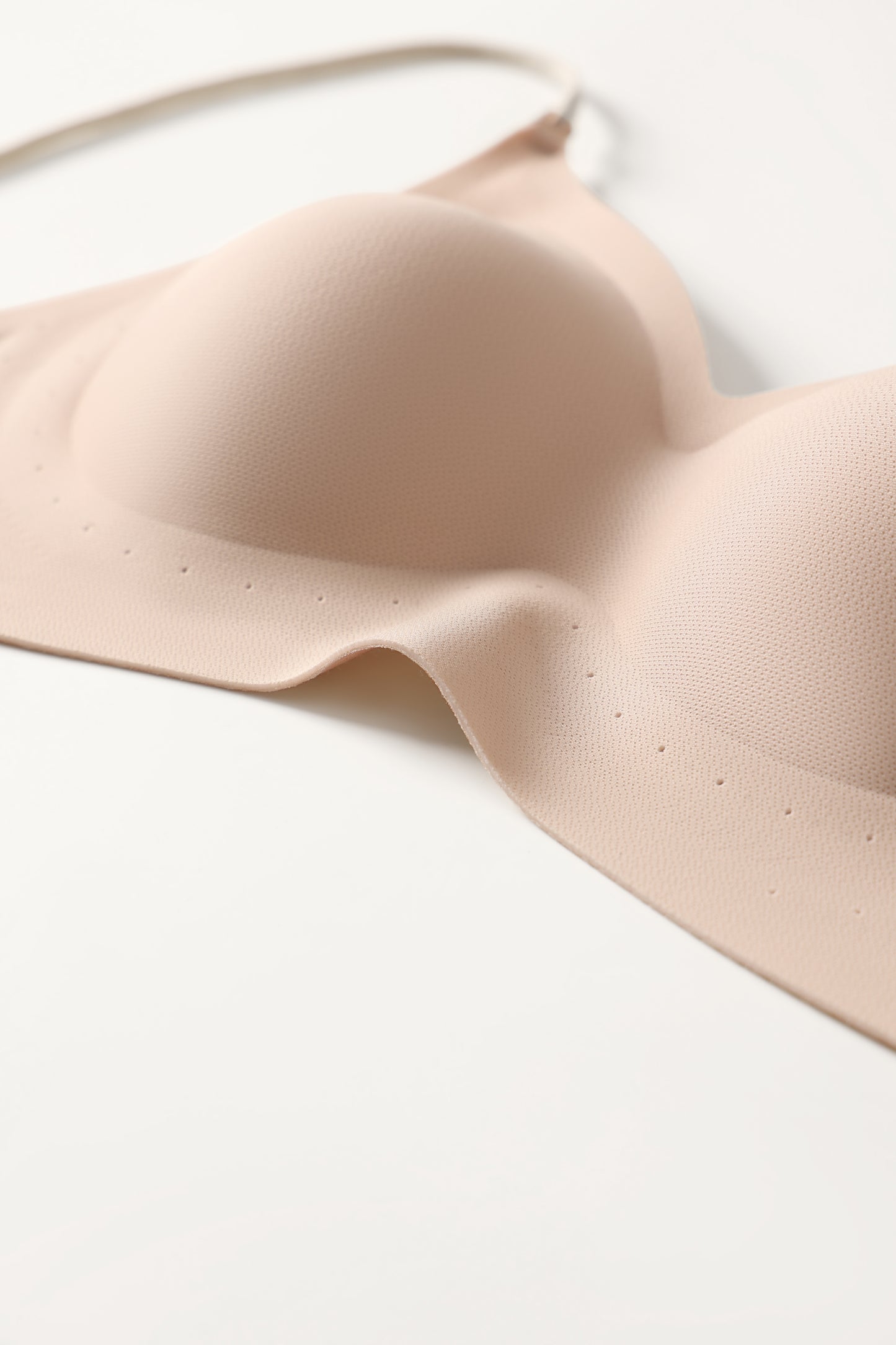 VÉLORA SilkTouch Seamless Wireless Bra | Lightweight Invisible Comfort